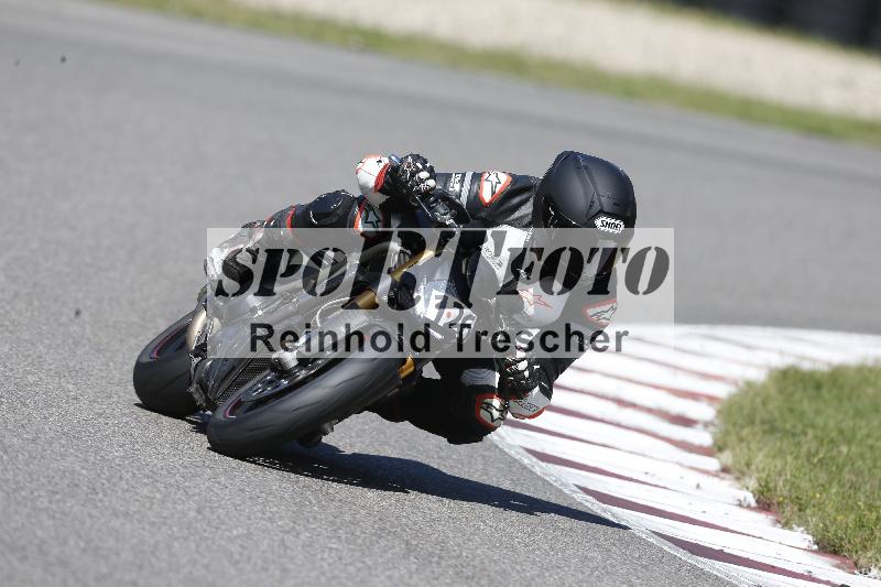 Archiv-2025/48 25.08.2025 Cornu Master School ADR/rot-rouge/126